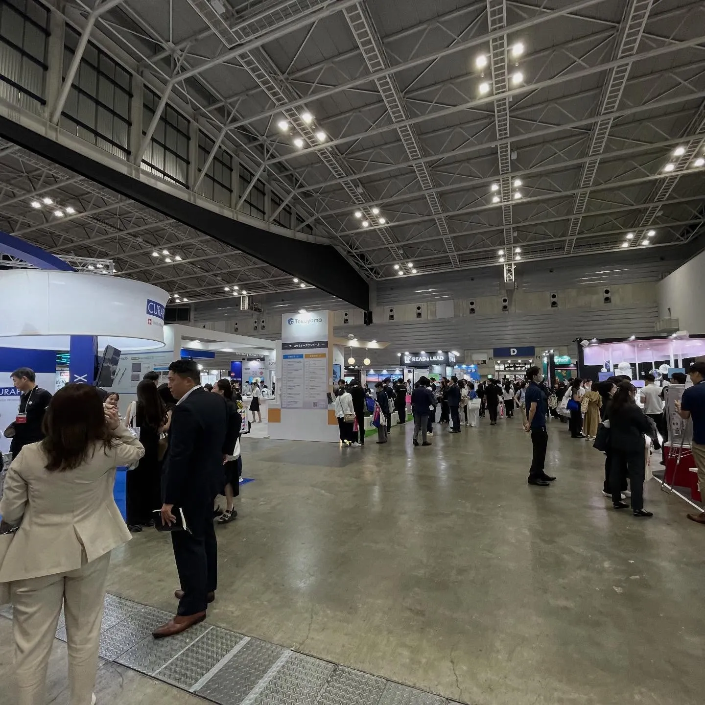 先日、横浜で開催されたデンタルショーに日曜日に行ってきました...