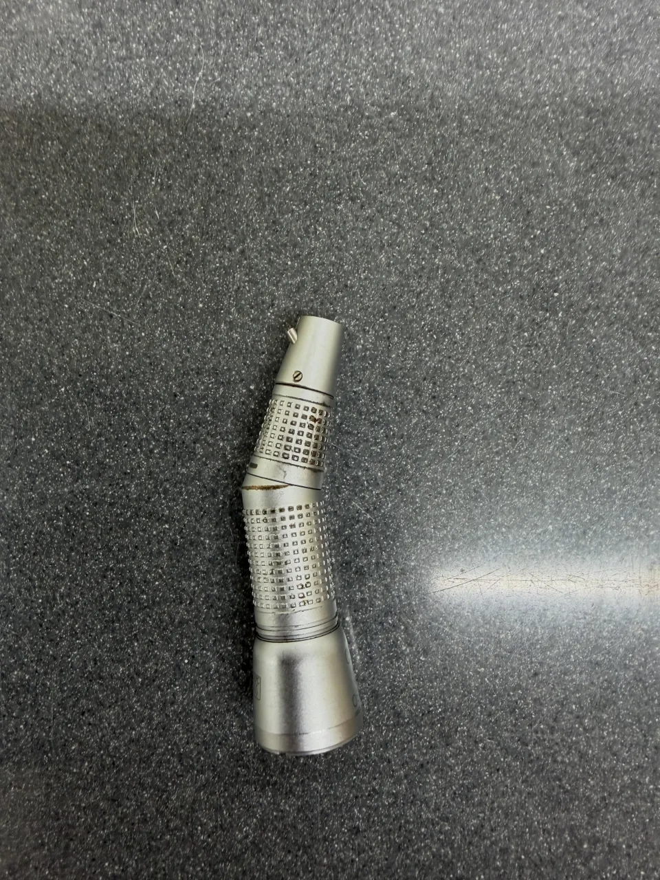 細心の注意を払っていても、歯科器具のメンテナンスは避けられな...